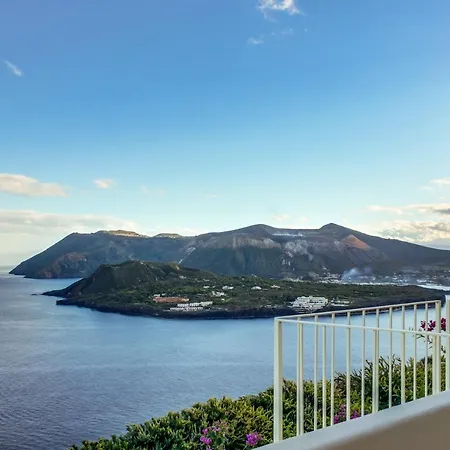 Vulcano Island Breathness View Vila